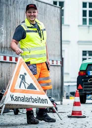 Kanalreinigung und Rohrreinigung Hauzenberg - Verkehrssicherung