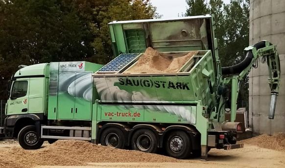 Kanal- und Rohrreinigung Hauzenberg - Saugarbeiten